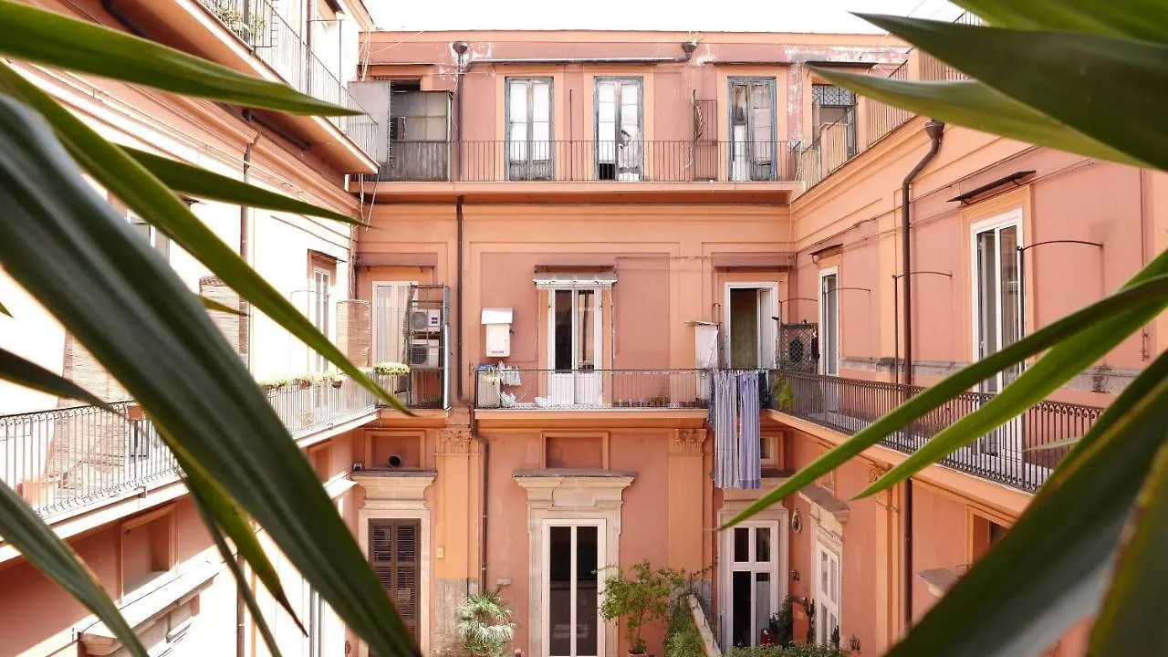 Chocolate'S Home Nápoles 0*,  Italia